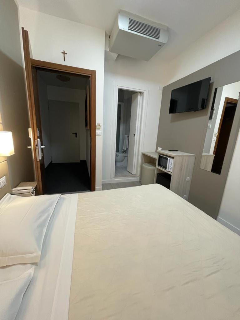 Hotel & Aparthotel Carinthia S Lido di Jesolo Kültér fotó